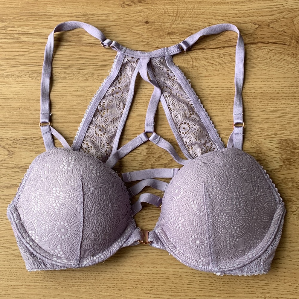 Victoria’s Secret Very Sexy push-up bra 32B